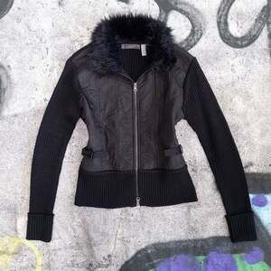 Lucidity Vintage Y2K Black Quilted Mixed Material Faux Fur Collar Zip-Up Jacket
